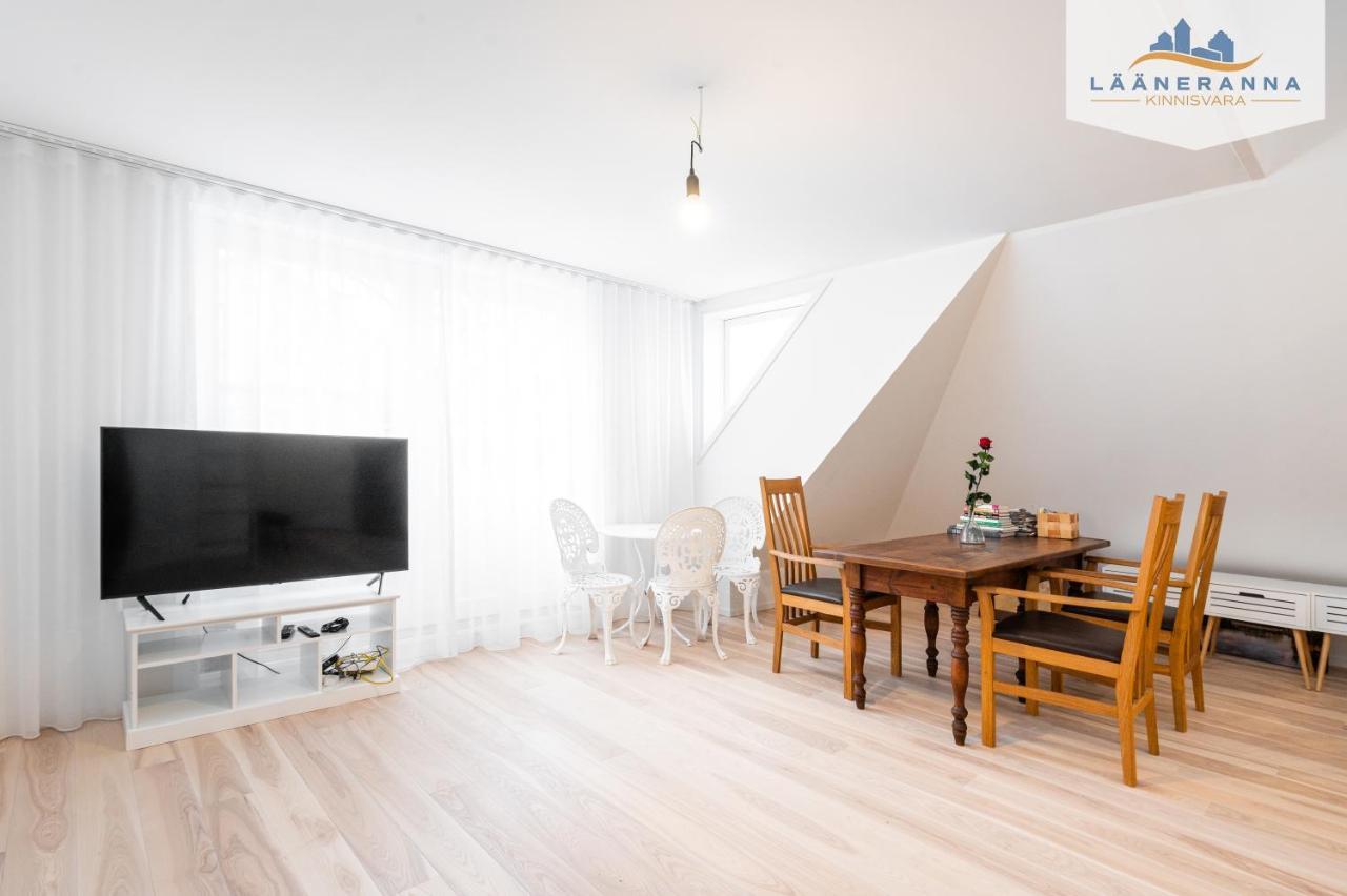 Promenaadi Apartament Haapsalu Buitenkant foto